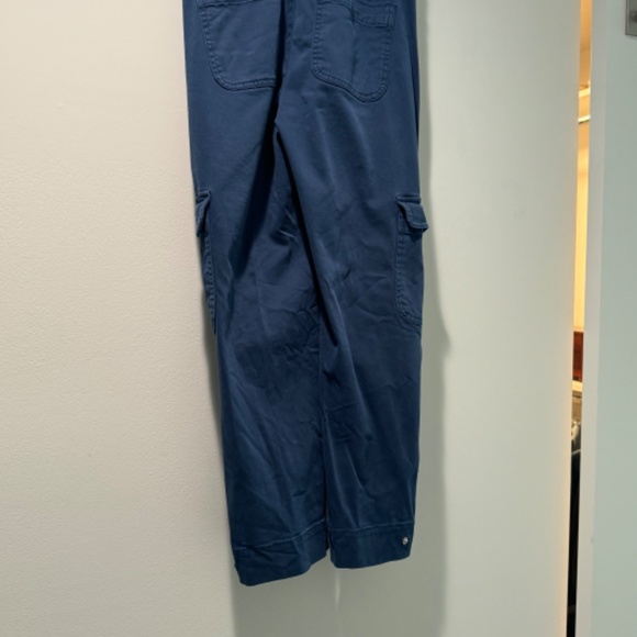 Liverpool  Utility Crop Cargo Size 0/25 Indigo - Picture 3 of 4